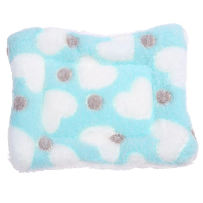 T&G Banana Boat Cat Bed