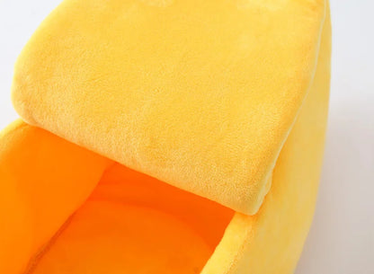 T&G Banana Boat Cat Bed
